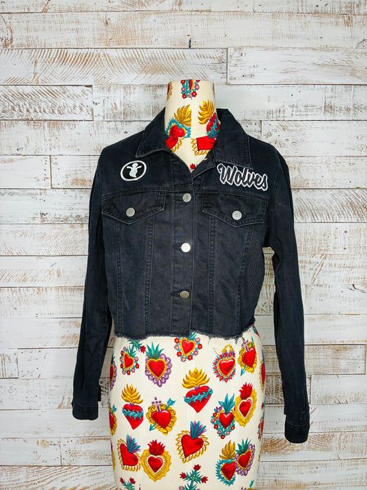 Cropped light denim jacket in black with patches - one of a kind!